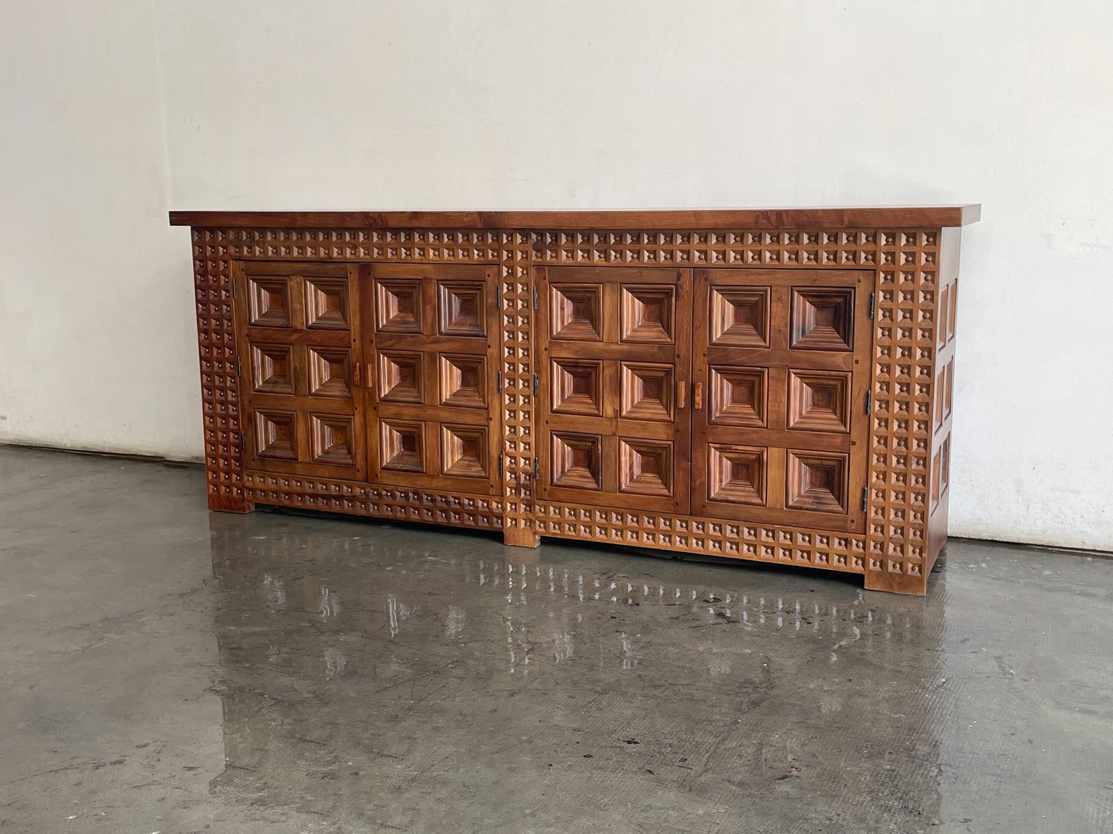 2F1A1CDC-CE30-4775-A036-DC42AD094FF5