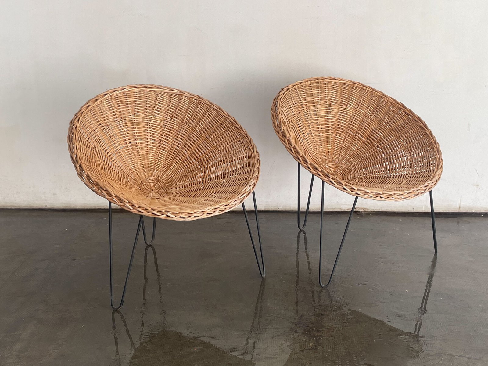 DCEECA82-14E1-4AE9-A6DC-2DEBCCDEA086