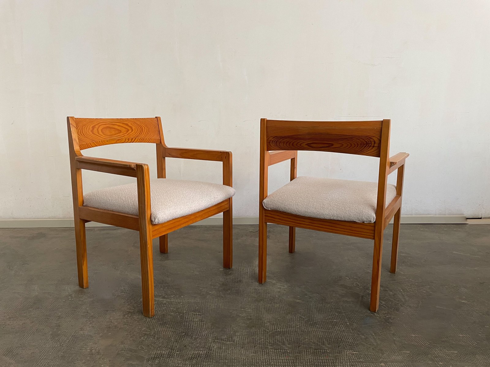 F76A9CBA-DFC3-487B-AC87-F40D7EF40D0F